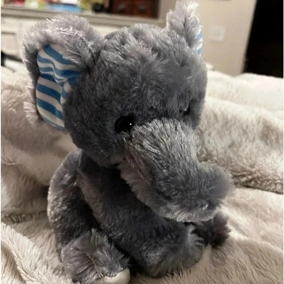 Goffa elephant plushie - Picture 3 of 4